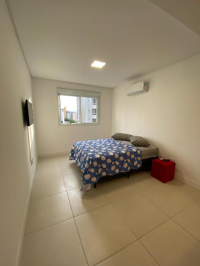 Apartamento Em Torres-906 - Uma Quadra Do Mar 外观 照片